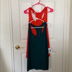 2 NTW Old Navy Women’s Workout Tanks || Size XL